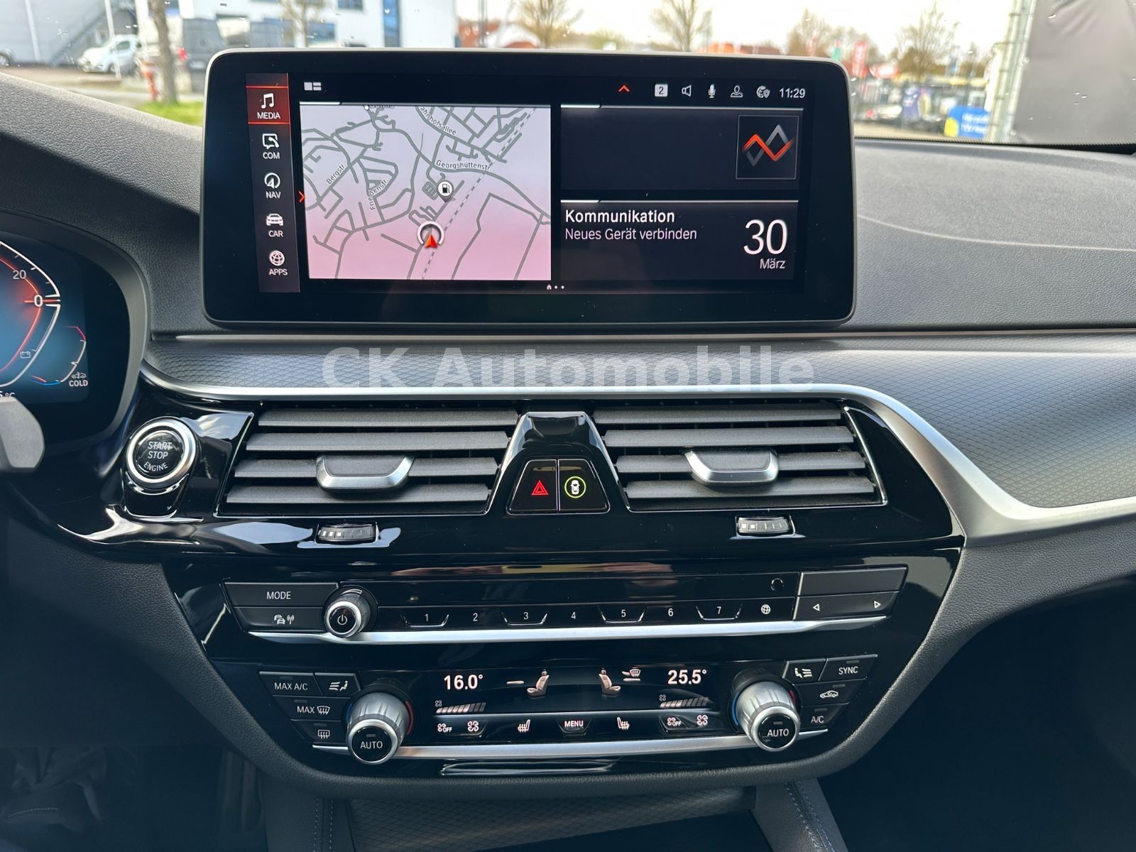 Fahrzeugabbildung BMW 520d xDrive M-Sport/Navi/Head-Up/LED/ACC/Kam.