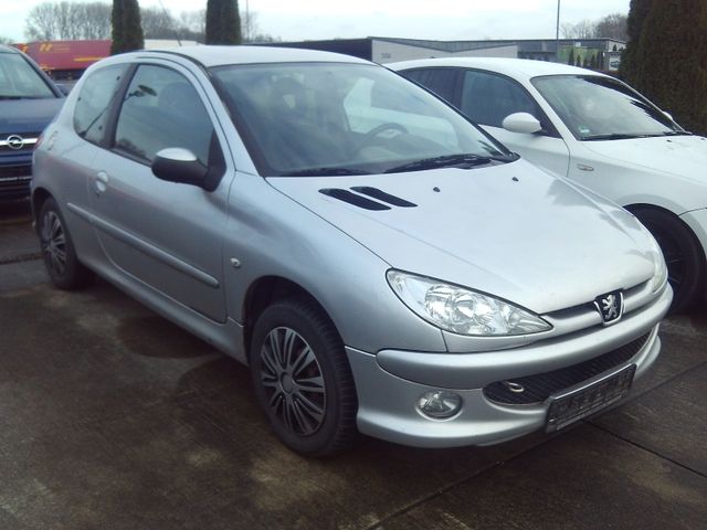 Peugeot 206 JBL 75