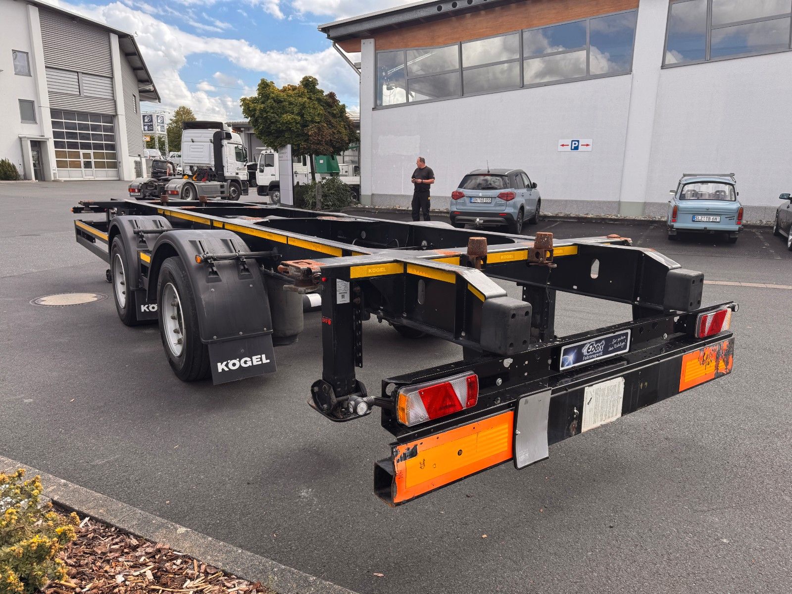 Fahrzeugabbildung Kögel ZW 18 Lafette SAF Achsen 15.910kg Nutzlast