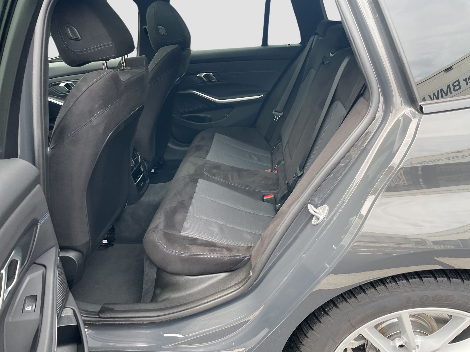BMW 320 - Bild 13