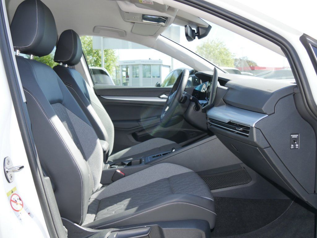 Volkswagen Golf VIII 1.5 TSI Goal eHybrid DSG Navi HUD DigC foto 4