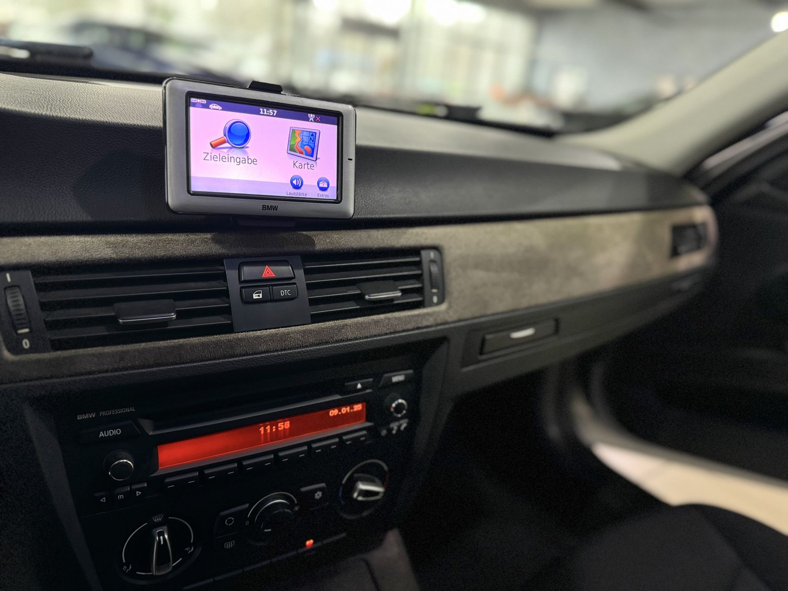 Fahrzeugabbildung BMW 316d Touring Tempomat Klima Navi