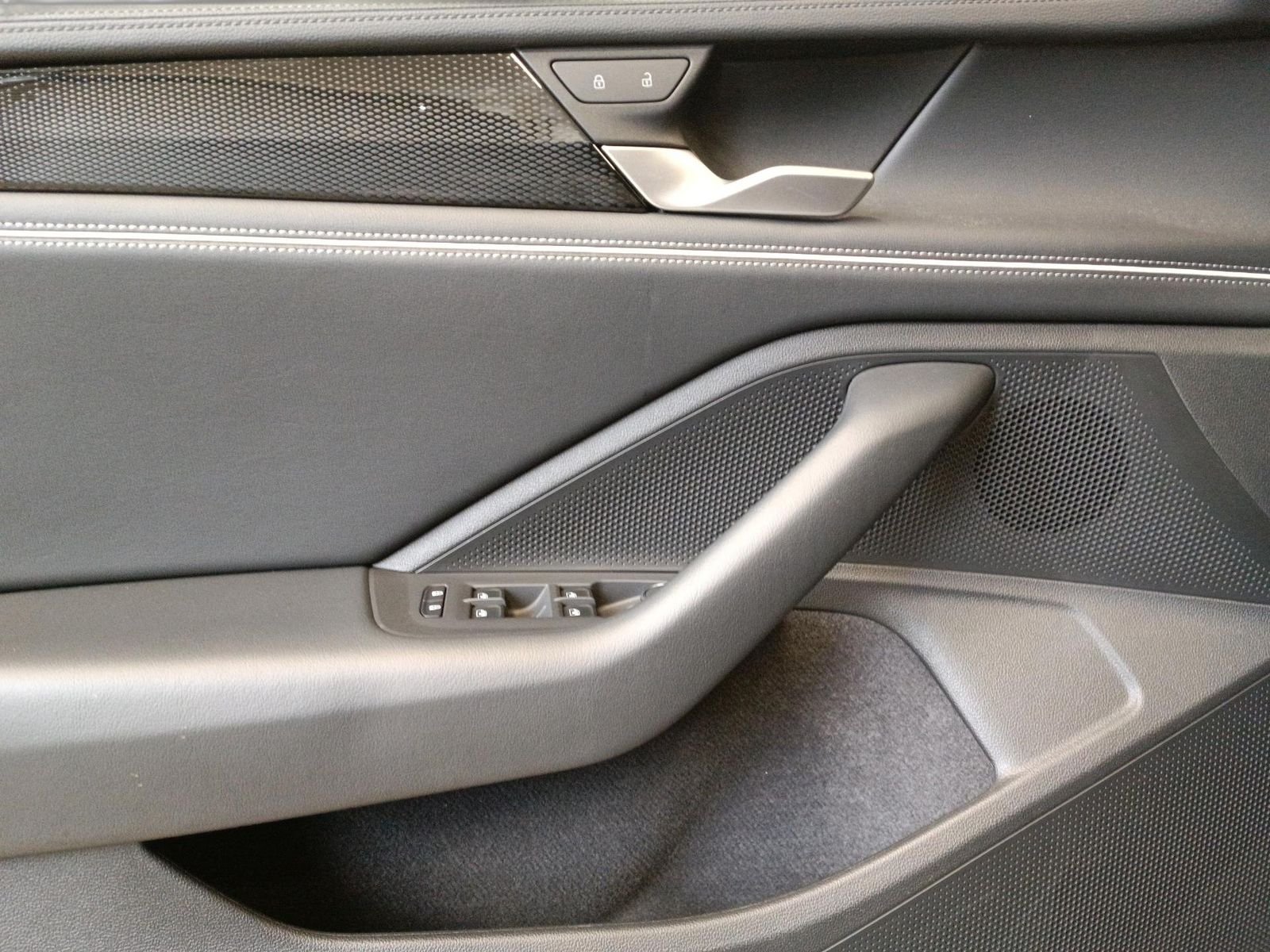 Volkswagen Passat - Bild 17