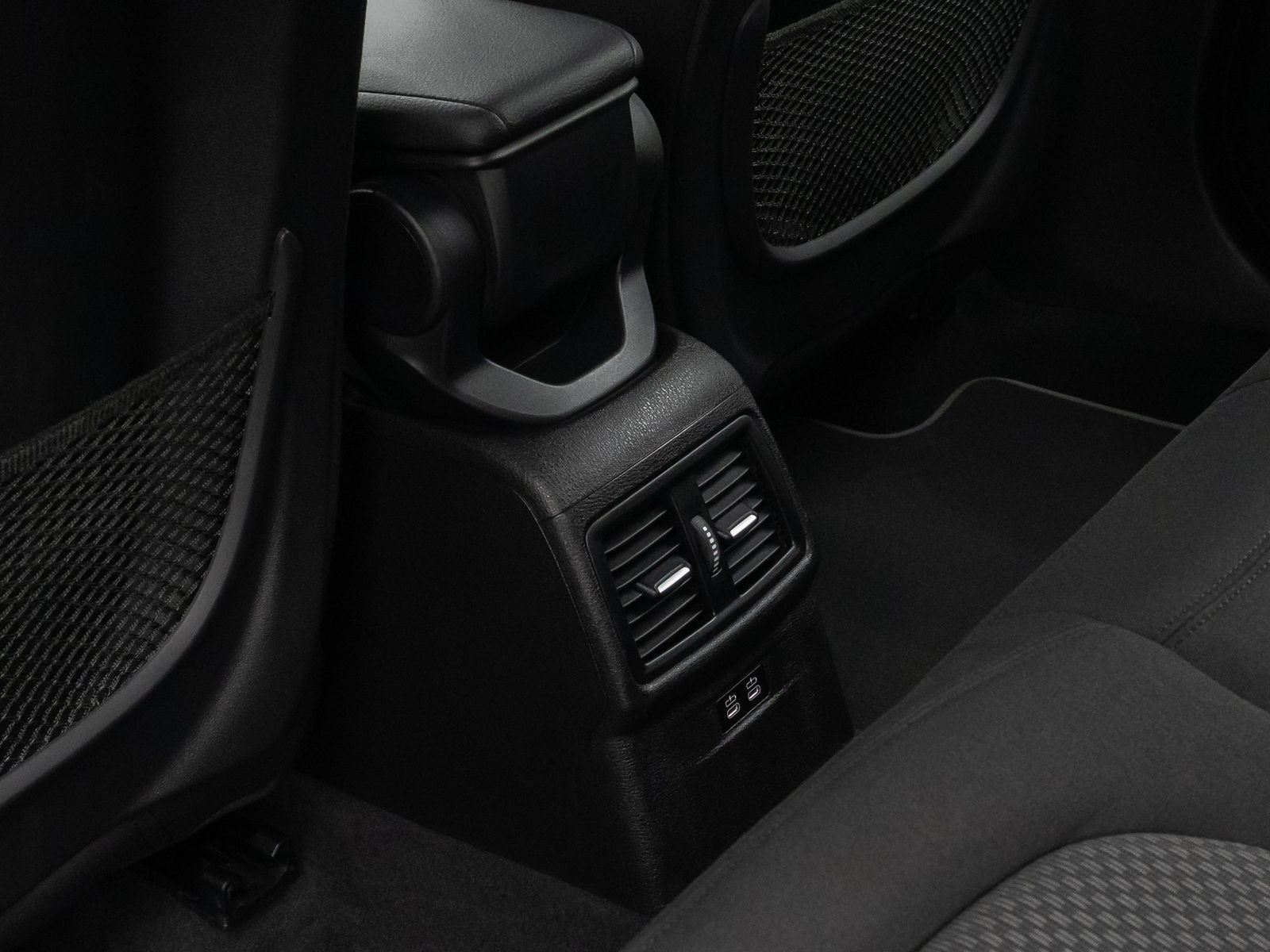 Fahrzeugabbildung BMW X2 xD25e Kamera DAB Lordos LED Geschwindigkeitsr