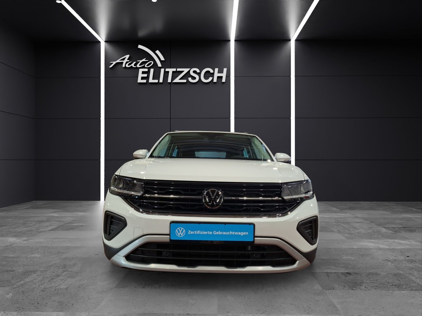 Fahrzeugabbildung Volkswagen T-Cross TSI Life LED AID ACC APP SH PDC LM