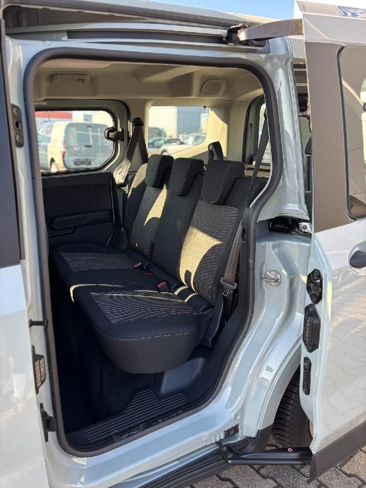 Fahrzeugabbildung Ford Tourneo Courier Trend