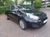 Kia Rio 1.4 109 PS - Unfallfrei - 2. Hand - gepflegt - Kia Rio mit Benzin-Antrieb: Limousine, 1.2