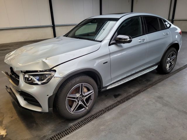 Mercedes-Benz GLC 300de Coupe 225-KW Automatik AMG Plug-In-Hyb