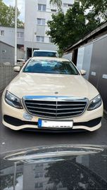 Mercedes E 200 - 1