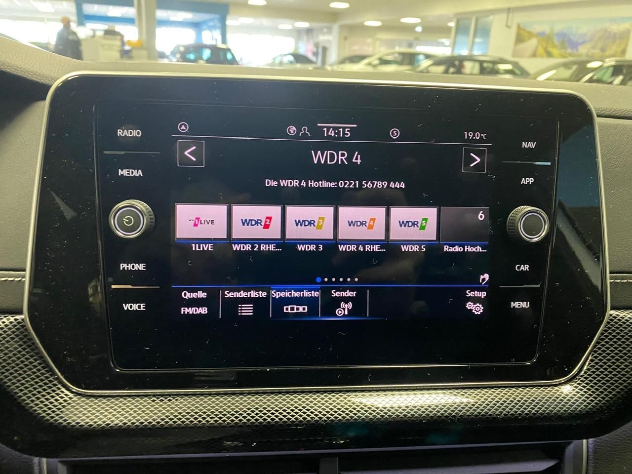 Fahrzeugabbildung Volkswagen T-Cross 1.5 TSI DSG BLACK STYLE R-Line+AHK+ACC++