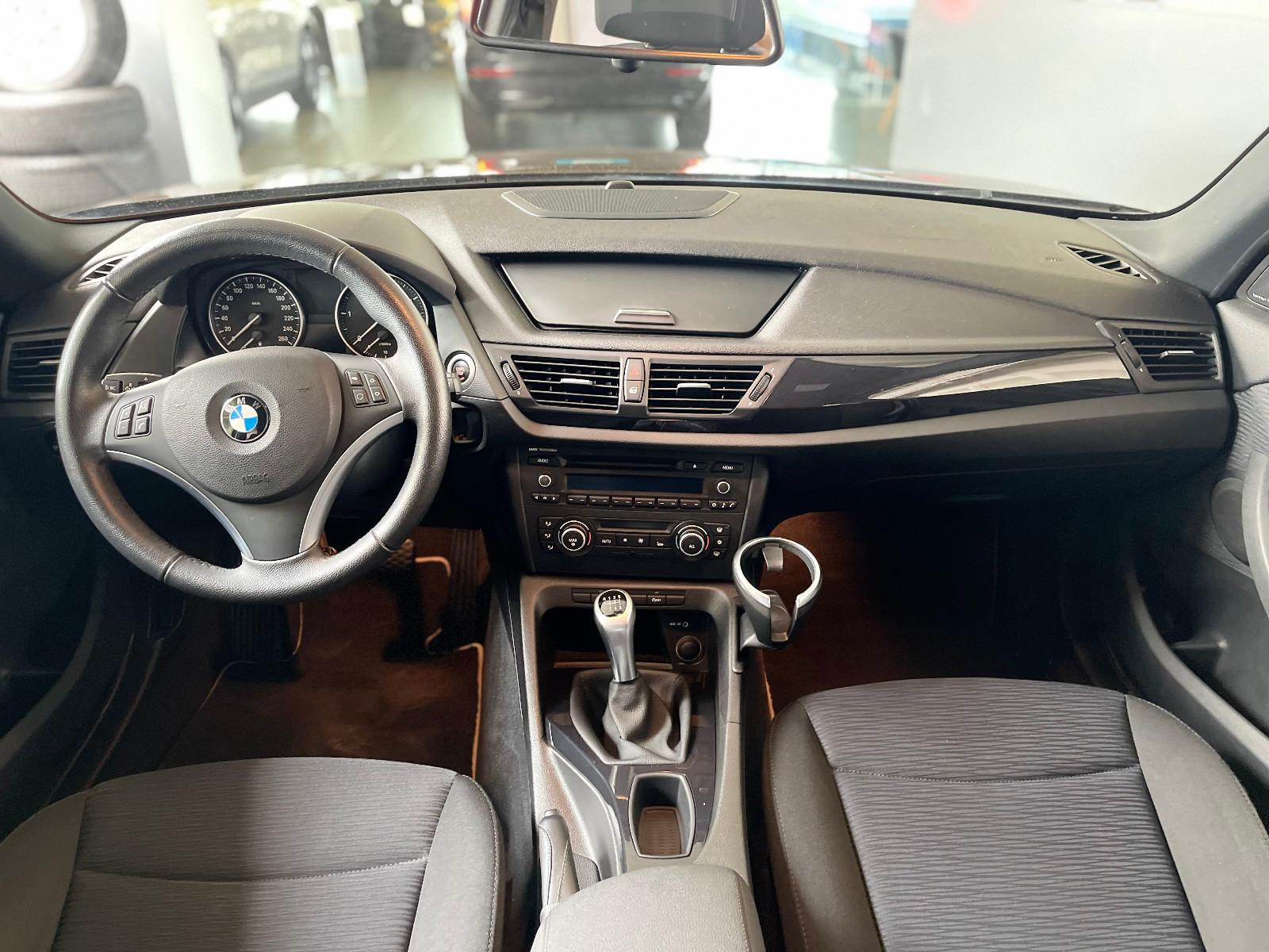 BMW X1 sDrive20d 163 ch • 1ère main • Pano • Harman Kardon • Xenon • PDC