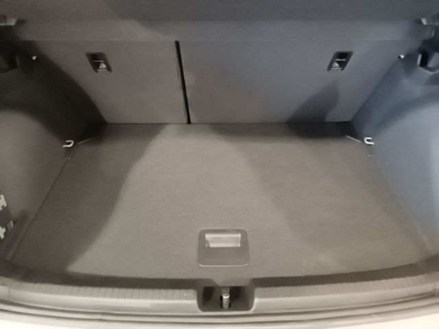 Fahrzeugabbildung Volkswagen Polo 1.0 Move LED ACC CLIMATR SITZHZG ALLWETTER