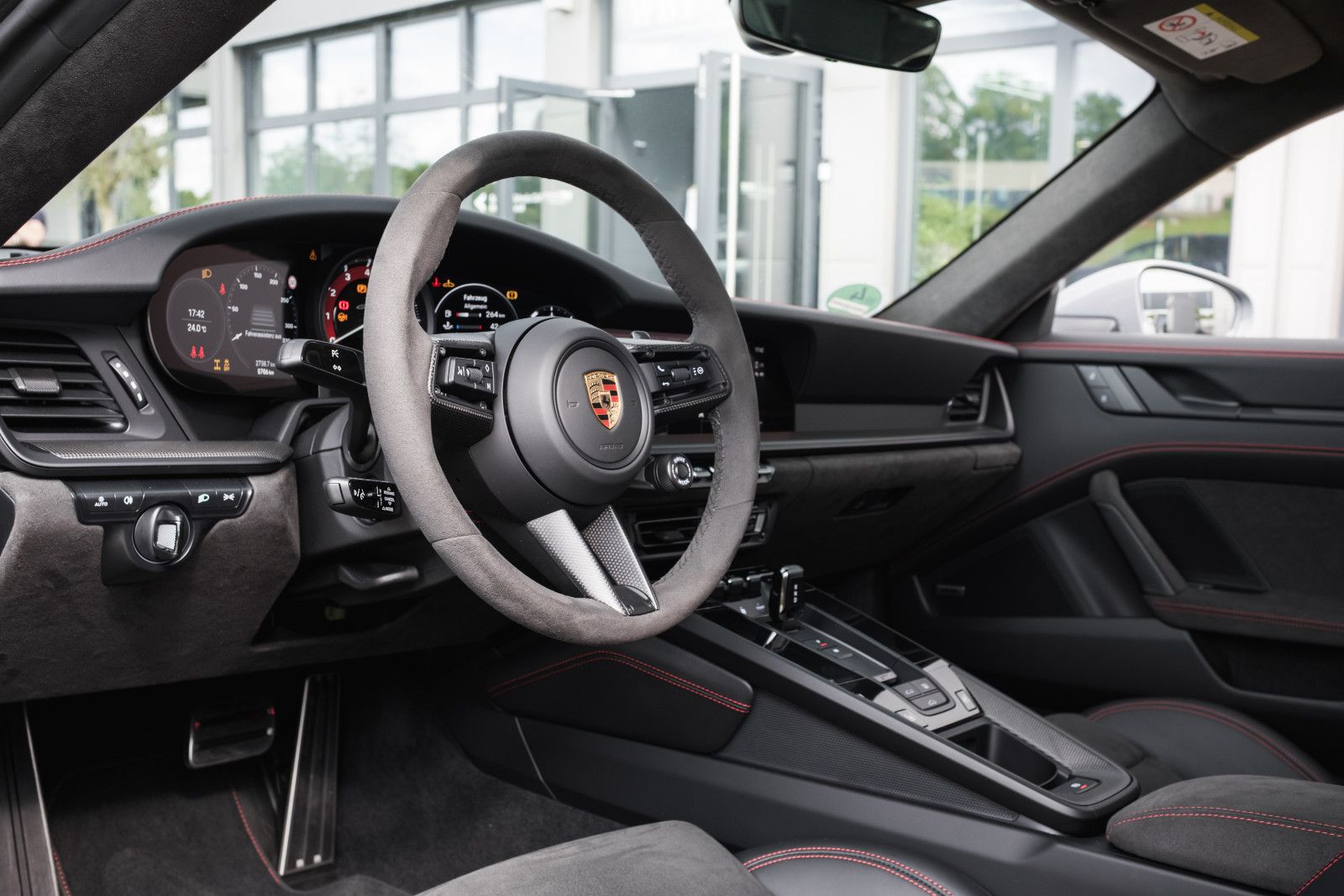 Fahrzeugabbildung Porsche 911/992.1 GTS 4 -18Wege-INNO-360-HALenkung-LED