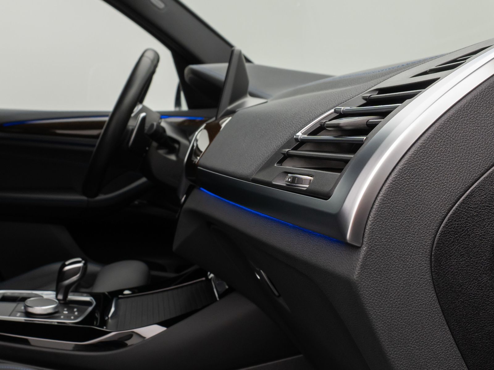 Fahrzeugabbildung BMW X3 xD30d M Sport Kamera DAB HiFi Lenkrhzg 20Zoll