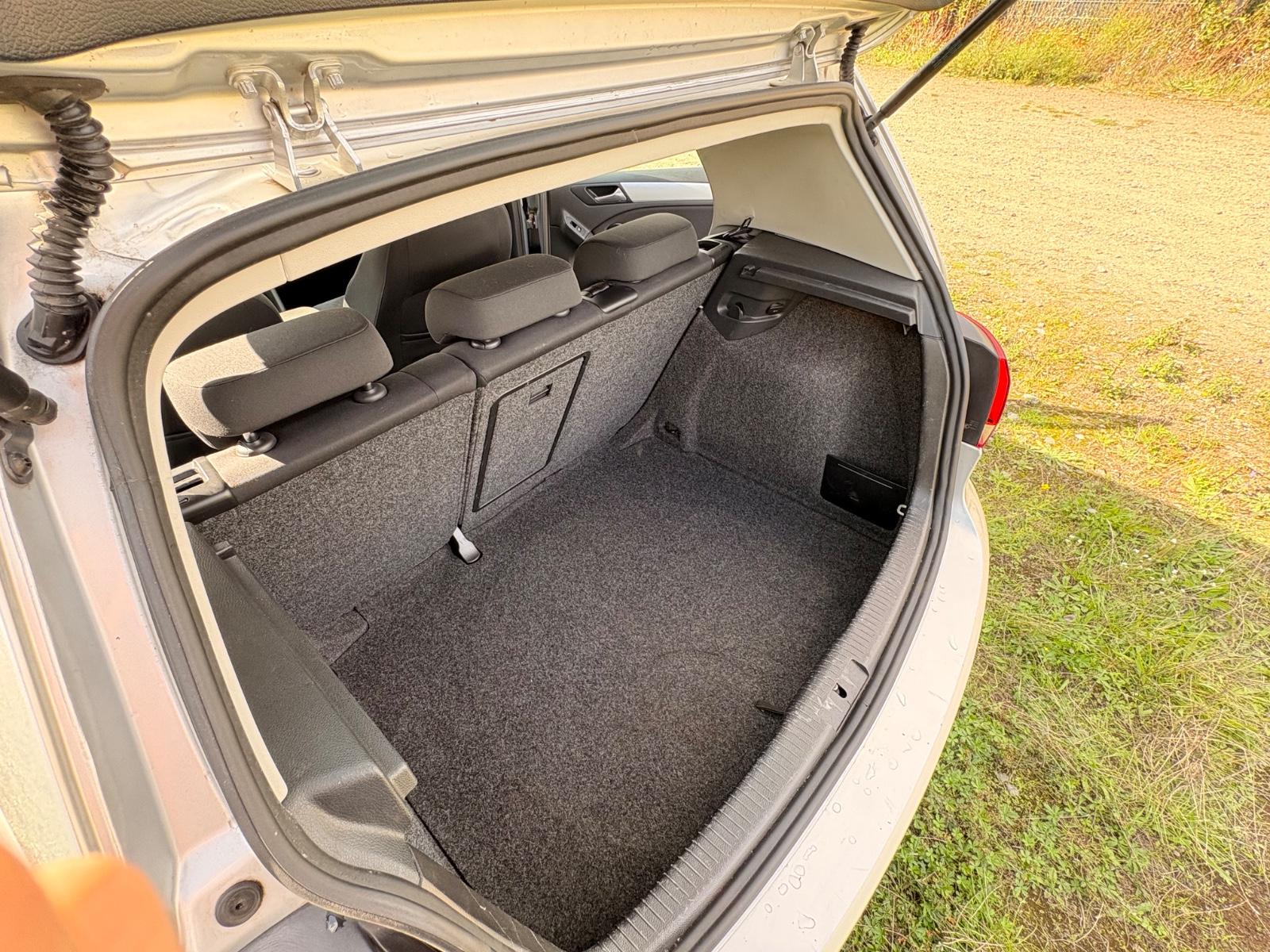 Volkswagen Golf 2011 — photo 10
