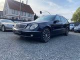 Mercedes-Benz E 500 T 4M BiXenon Comand Memory PDC AMG - gebrauchte Mercedes-Benz E 500 aus dem Jahr 2005