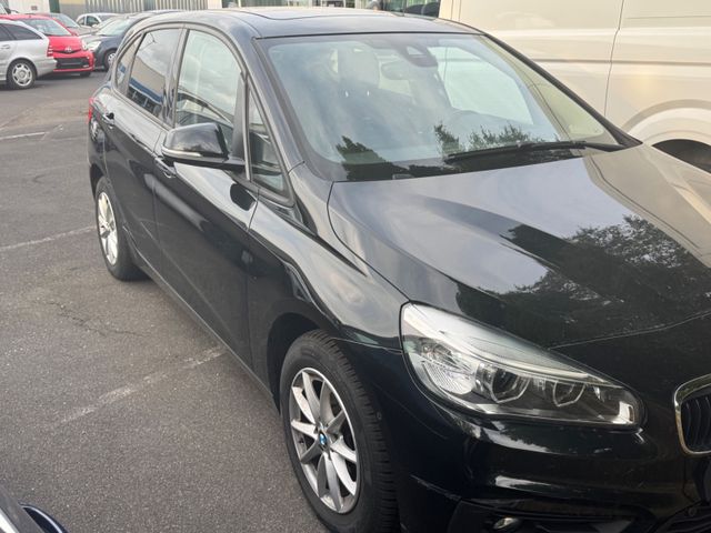 BMW 218 Baureihe 2 Active Tourer 218 i Advantage