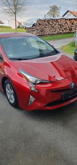 Toyota Prius 1.8-l-VVT-i Plug-in Comfort Comfort - rote Toyota Prius