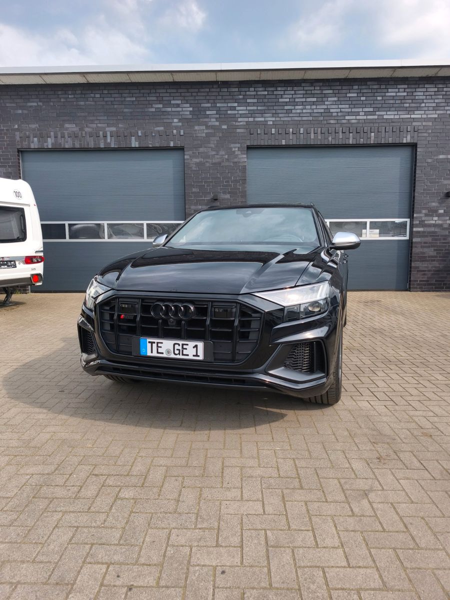 AUDI SQ8 TDI quattro tiptronic -
