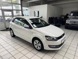 Volkswagen Polo V Life *Automatik*Klimatronic*ALU * SHZ - Volkswagen Polo aus 2013 mit Benzin-Antrieb: Kleinwagen
