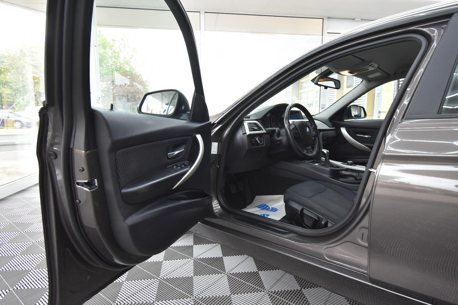 BMW 320i Touring F31 184 ch • 2ème main • Sièges chauffants • Hayon électrique