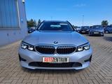 BMW 320 Touring LED NAVI ELEKTR. HECKKLAPPE ALU 18" - mit Diesel-Antrieb: Elektr Heckklappe