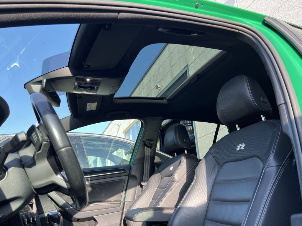 Fahrzeugabbildung Volkswagen Golf R 2.0 Akrapovic Original Sonderfarbe