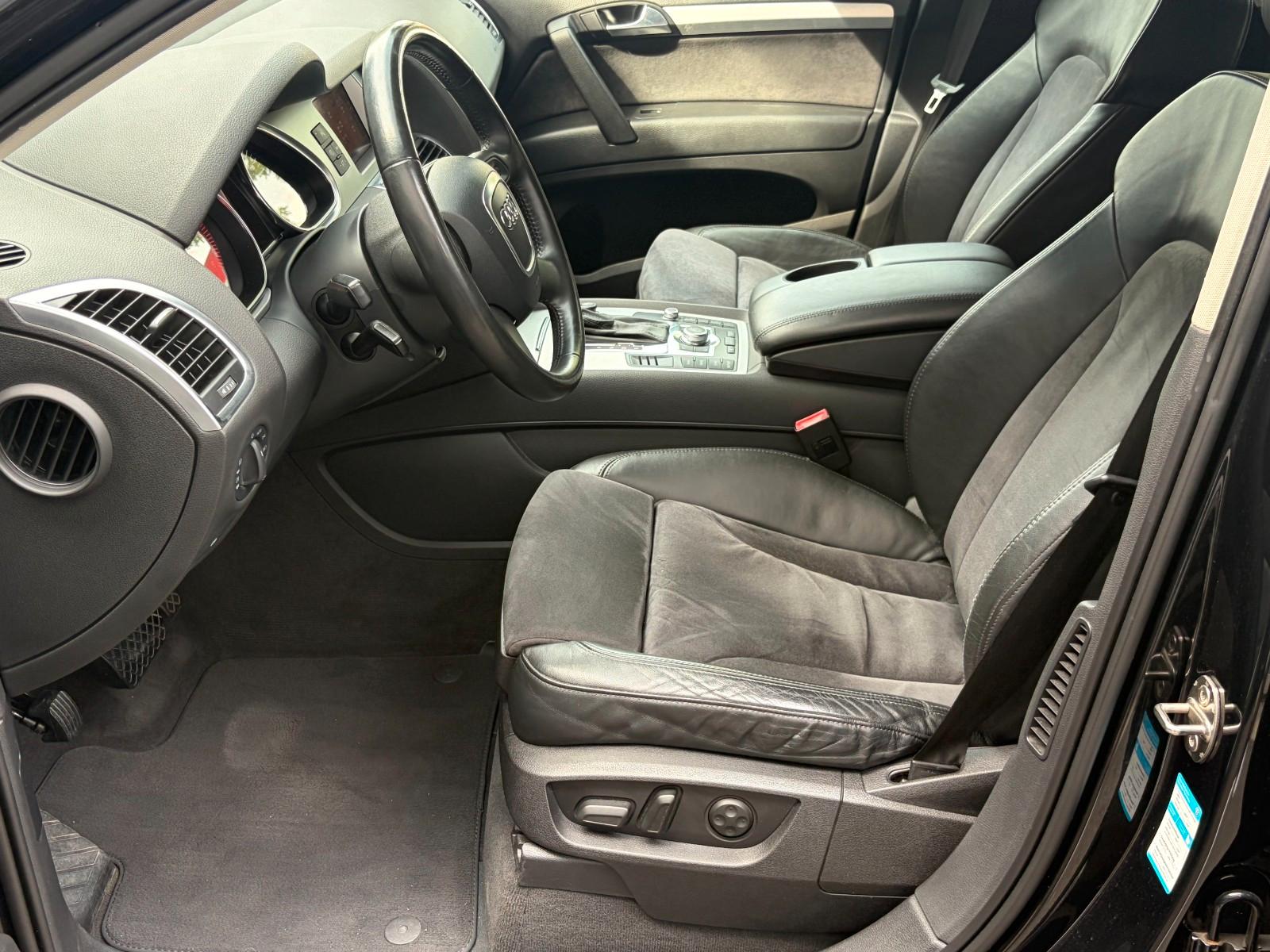 Audi Q7 3.0 TDI quattro 233 ch • 7 places • 1ère Main • GPS • Webasto • Attelage 3,5 t