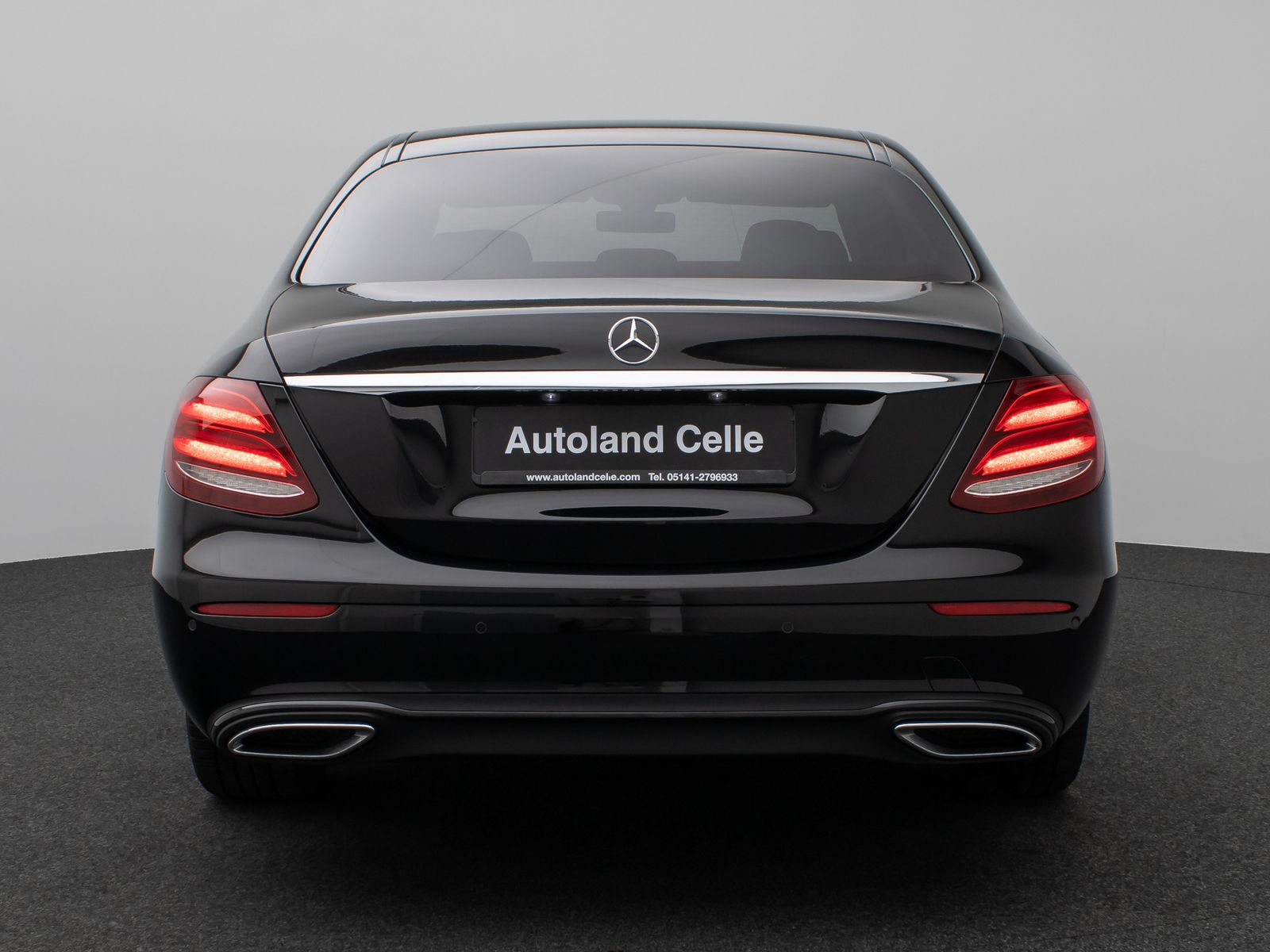 Fahrzeugabbildung Mercedes-Benz E 220 d Avantgarde. 9G-Tronic Kamera Navi Sport