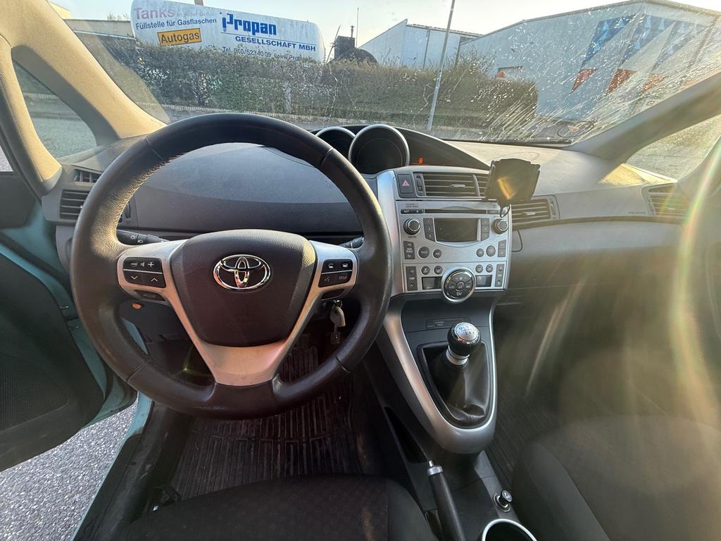 Toyota Verso