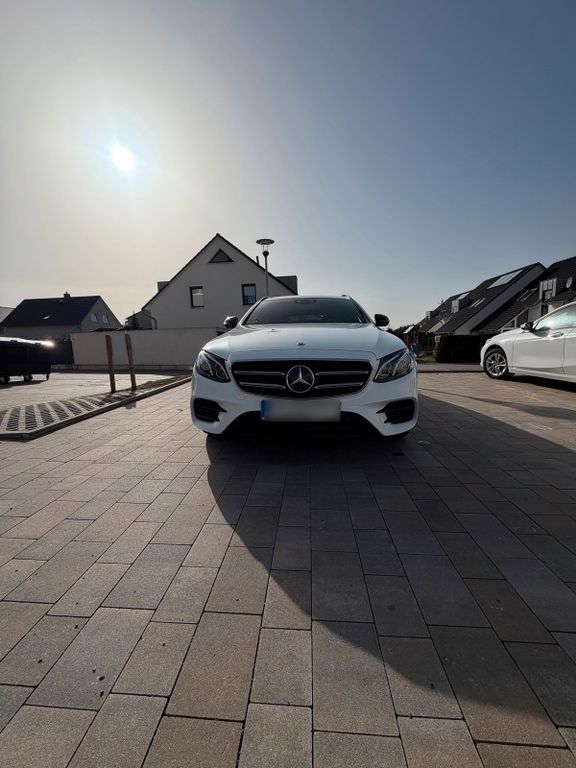 Image of Mercedes-Benz E 400