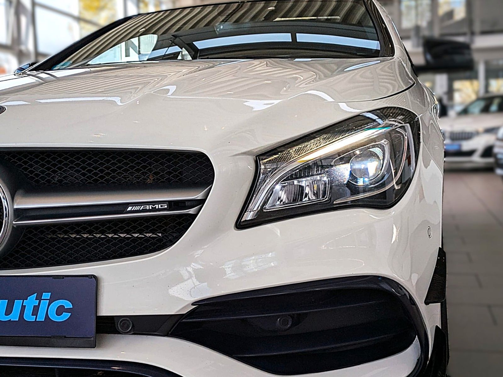 Fahrzeugabbildung Mercedes-Benz CLA 45 AMG PERFORMANCE | PANO| NIGHT| AERO I LED