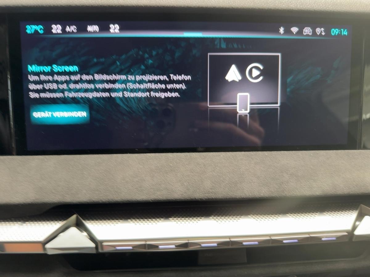 DS Automobiles Nº4 Étoile + Alcantara Hybrid 145