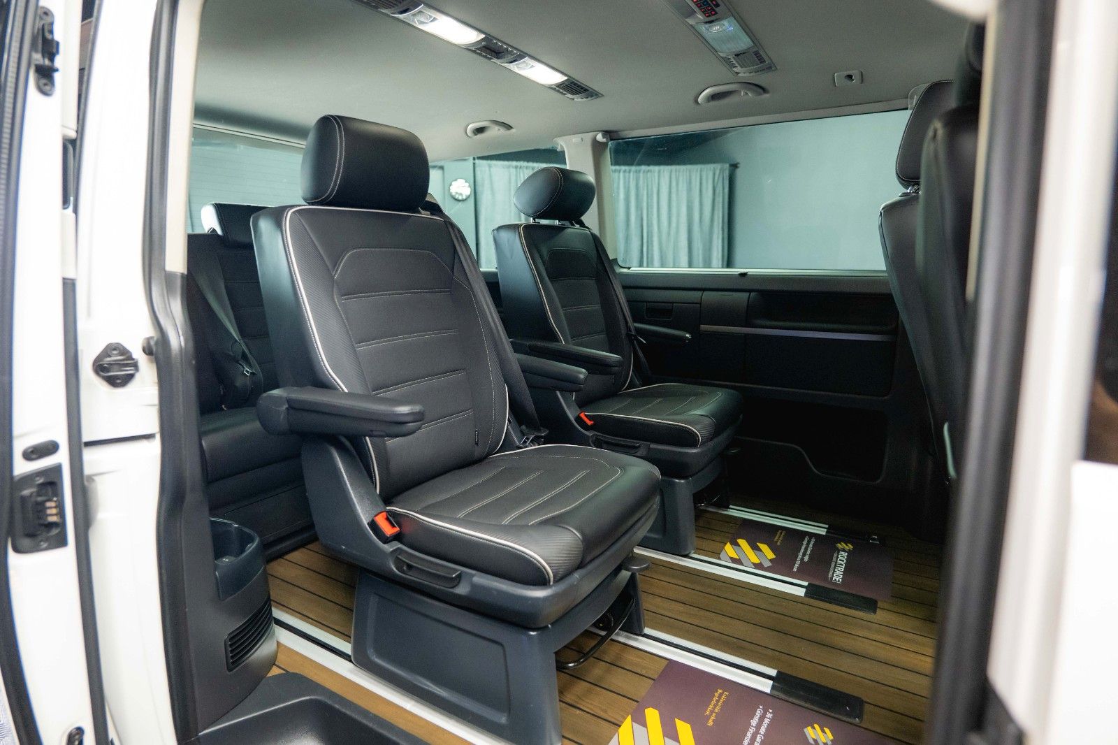 Fahrzeugabbildung Volkswagen T6 Multivan Edition 30 4Motion Sport *LED*Kamera