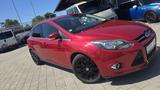 Ford Focus Lim. Champions Edition neuer Zahnriemen - Ford Focus: Champions Edition