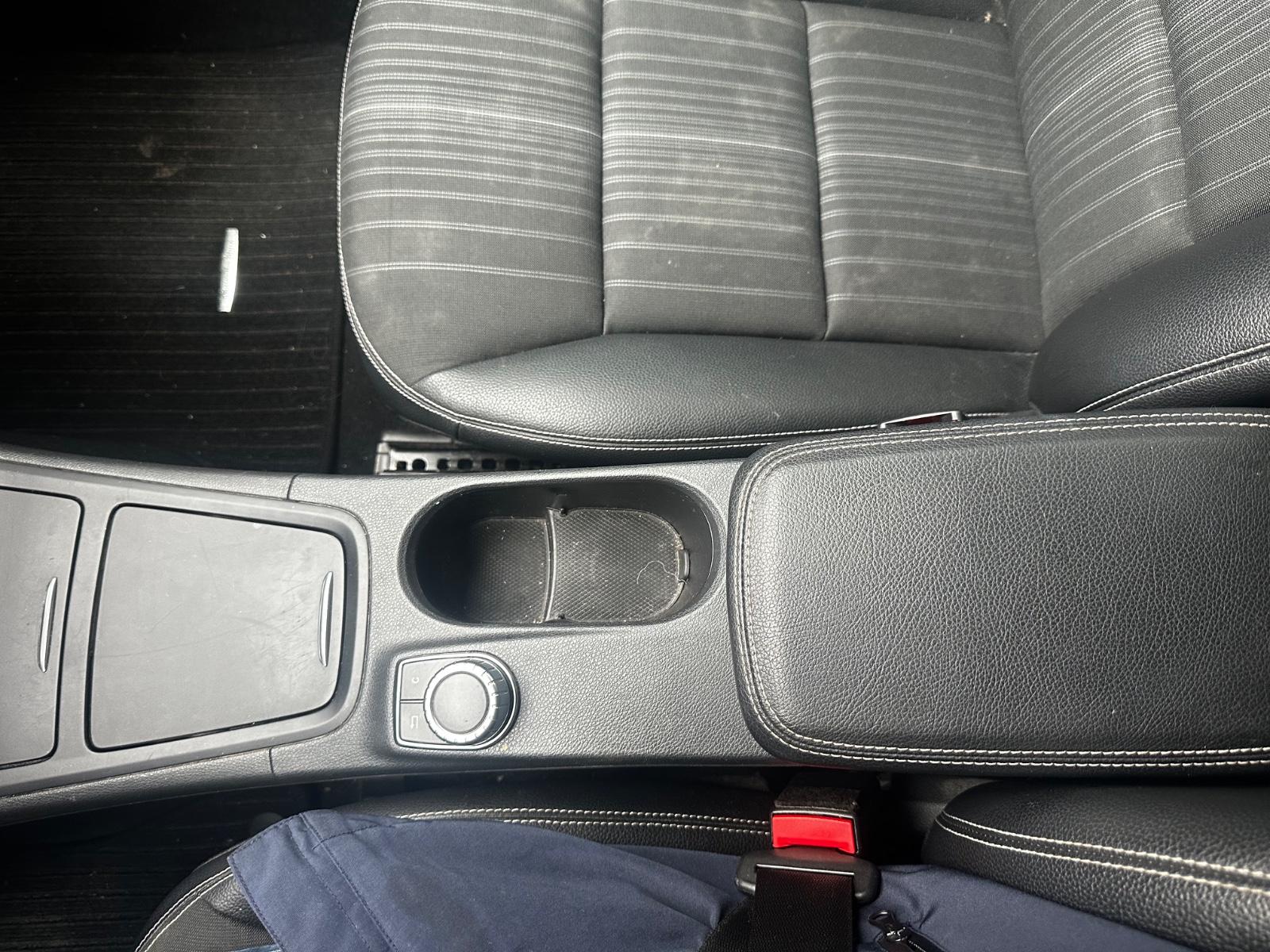 Mercedes-Benz B -Klasse B 180 CDI  AUTOMATIK+1.HAND+PDC+AHK