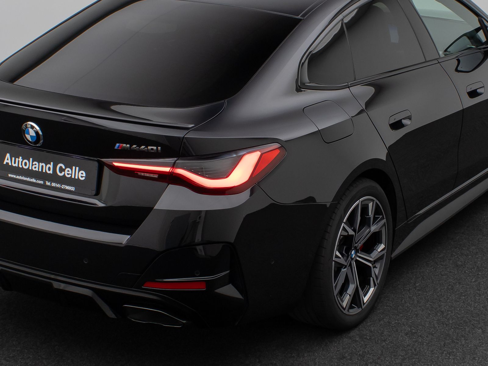 Fahrzeugabbildung BMW M440i Gran Coupé Kamera Glasdach HUD DAB H/K 19"
