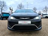 Chrysler Pacifica 3.6 Lang / 8 Sitze / Kamera / AHK - gebrauchte Chrysler Van