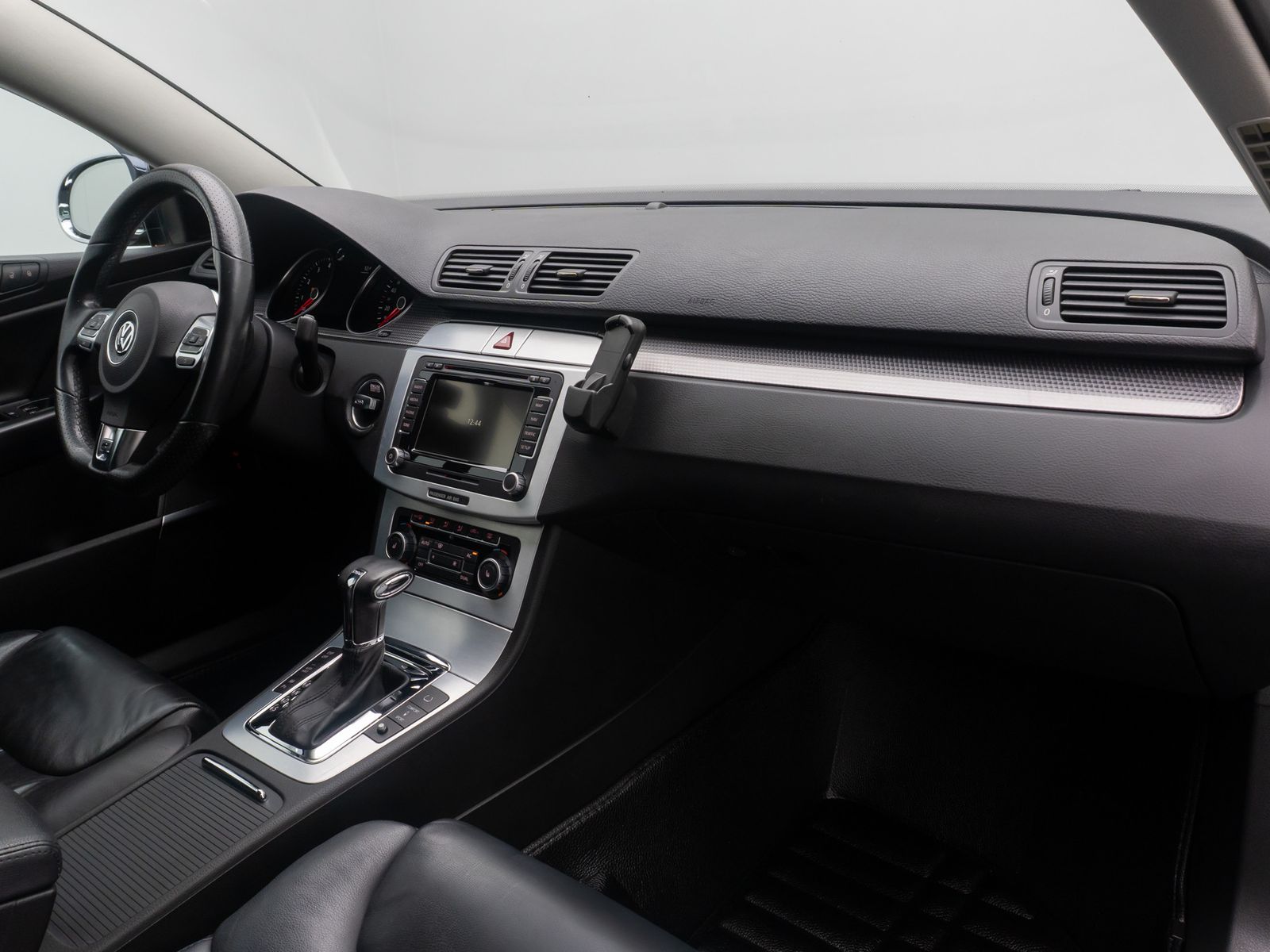 Fahrzeugabbildung Volkswagen Passat V6 FSI R-Line Edition Plus 4Motion AHK. K