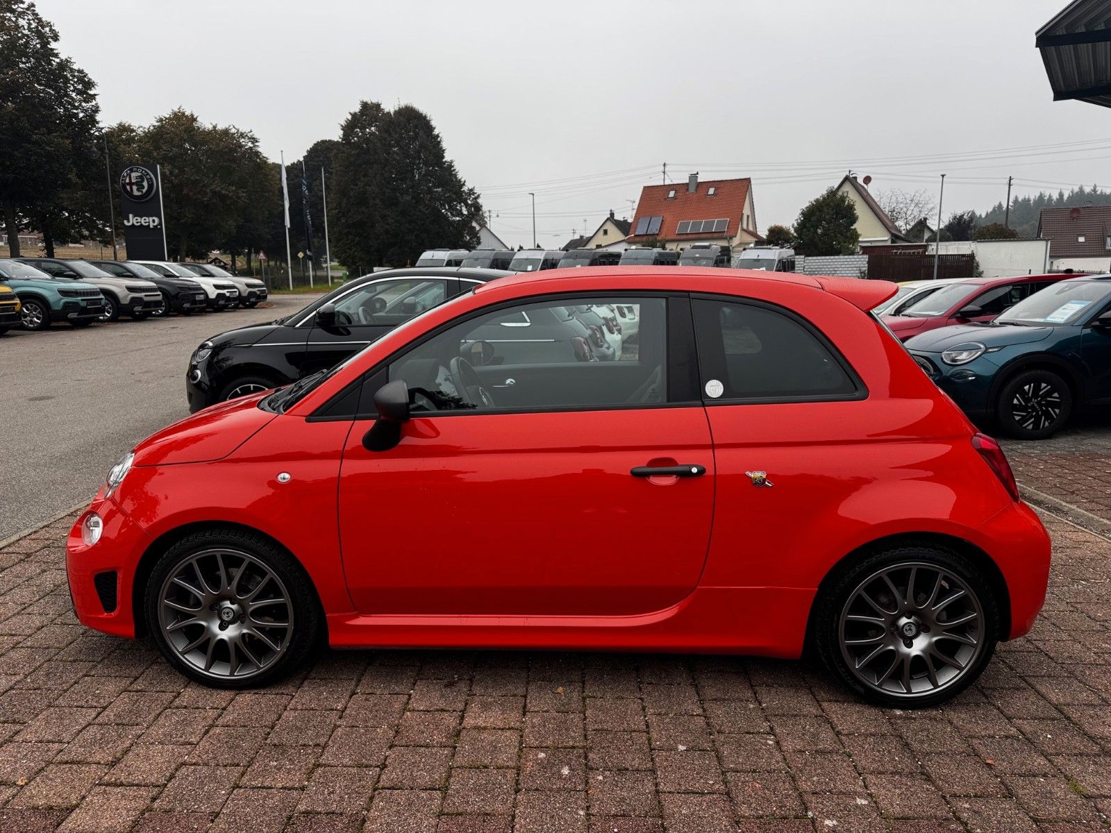 Fahrzeugabbildung Abarth 595 TURISMO 1.4 T-JET 165PS NAVI KLIMA