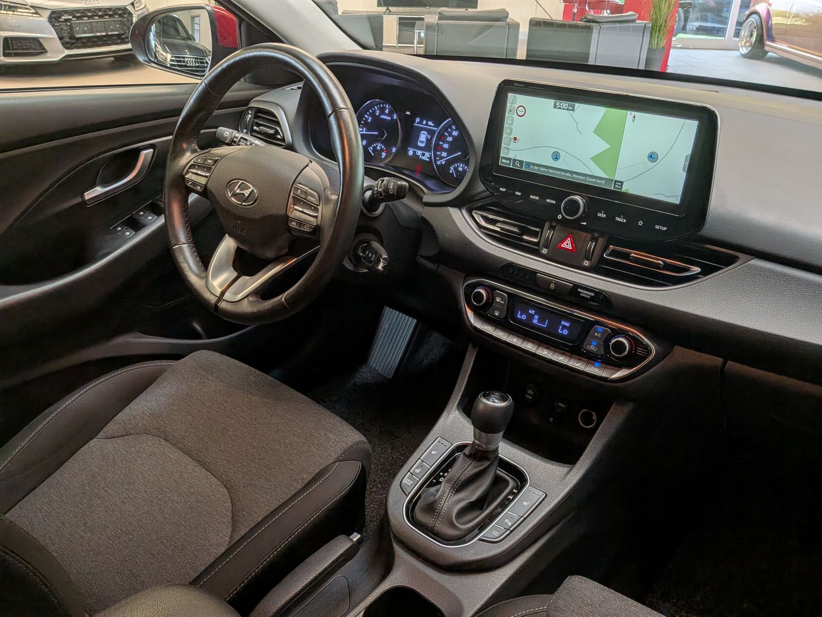 Fahrzeugabbildung Hyundai i30 1.5 T-GDI DCT Trend MHEV Cam Navi LED-Paket
