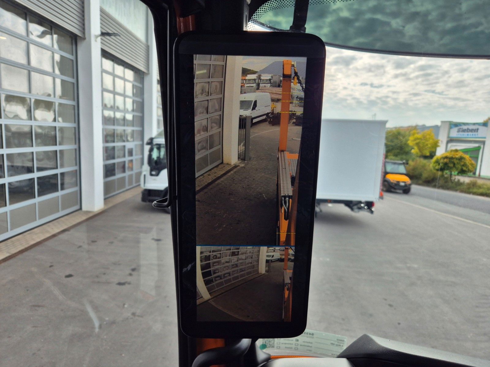 Fahrzeugabbildung Iveco AS280X58Y/ PS ON Hiab FTR18 Funk AHK Bett Cam