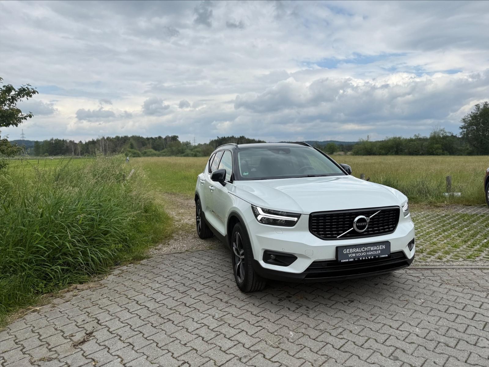 Volvo XC 40 XC40 R Design Recharge Plug-In Hybrid