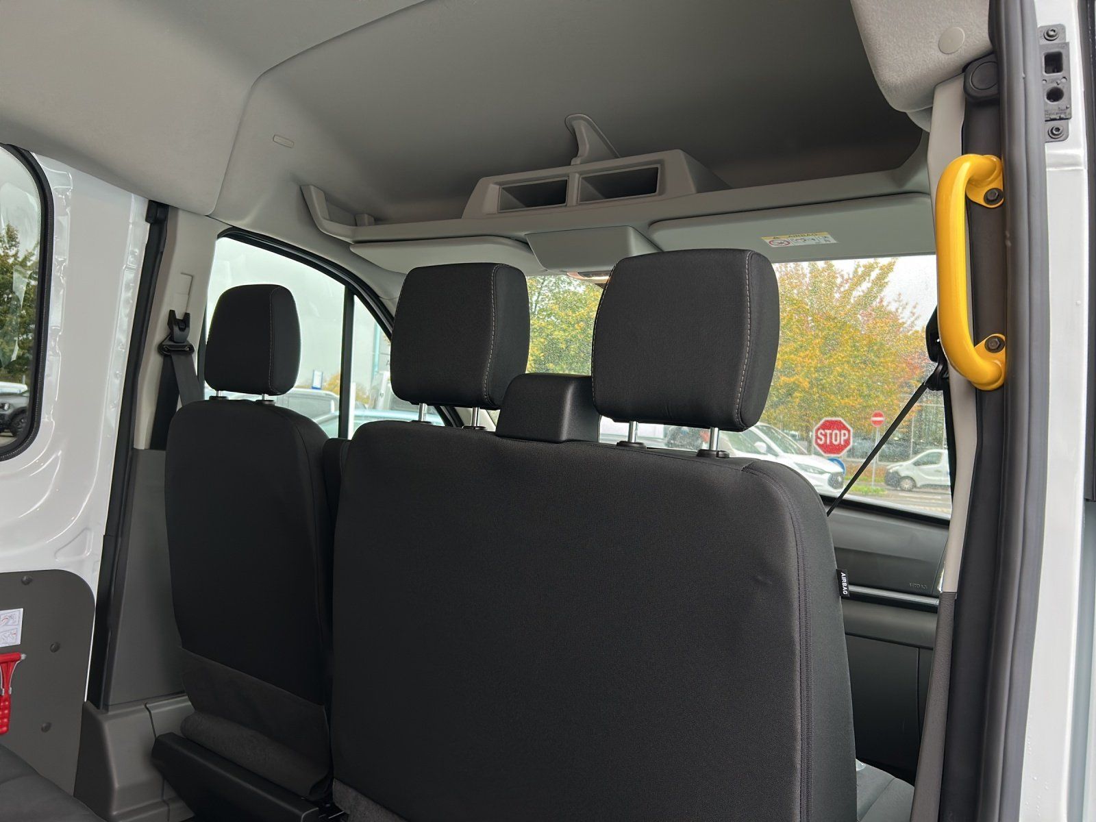 Fahrzeugabbildung Ford Transit Kombi 350L3 Trend 6 Sitze GJR Techno Pak