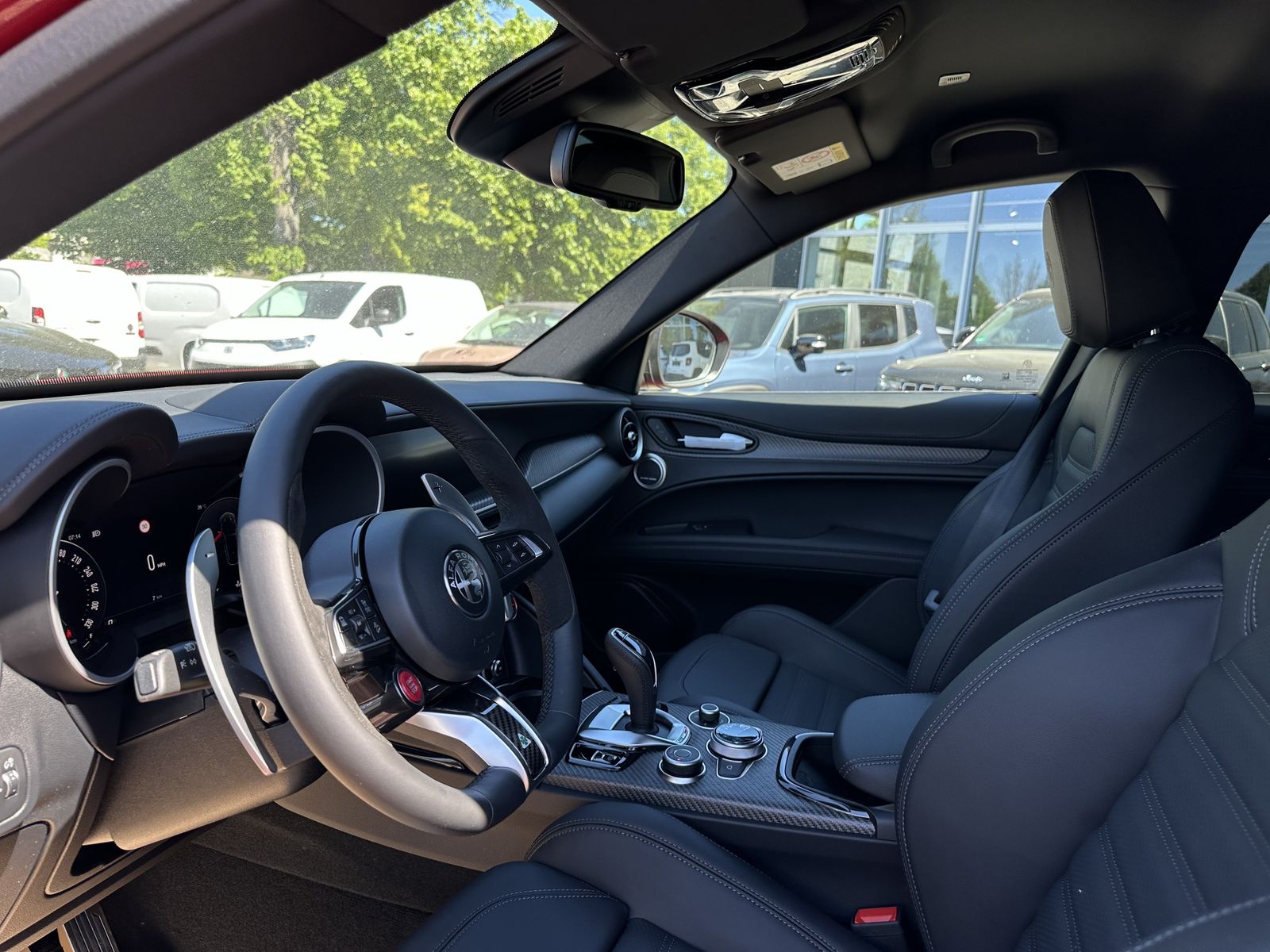 Alfa Romeo Stelvio - Bild 12