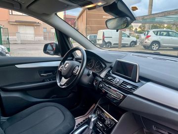 BMW 218 Active Tourer - 8