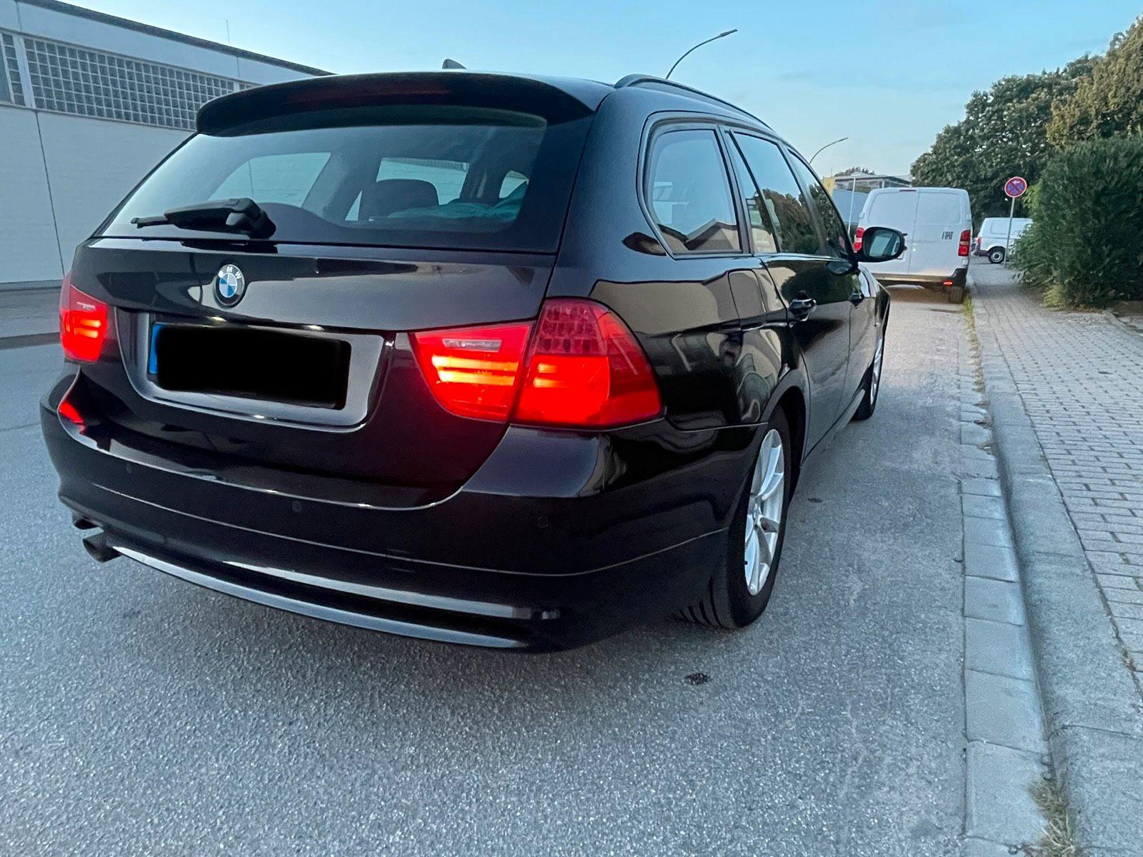 BMW  2012 — photo 6