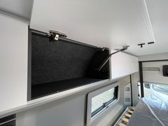 Adria Twin Supreme 640 SGX Edition *Automatik*