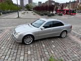 Mercedes-Benz E 500 W211 mit V8 M113er Motor 