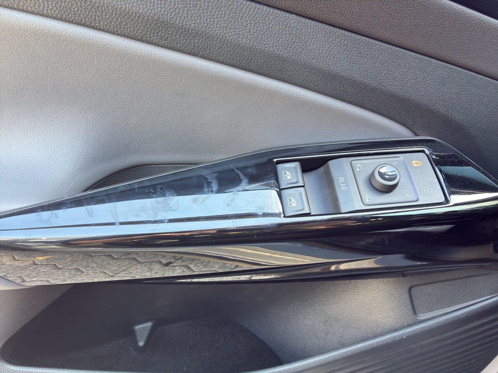 Fahrzeugabbildung Volkswagen ID.4 Pro Performance W mit Infotainment-Paket